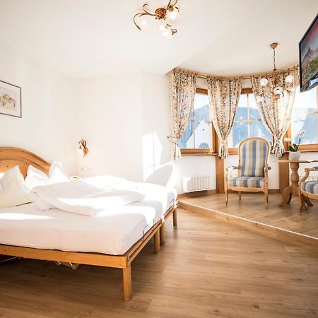 Turmhotel Gschwendt Planca di Sopra Екстериор снимка