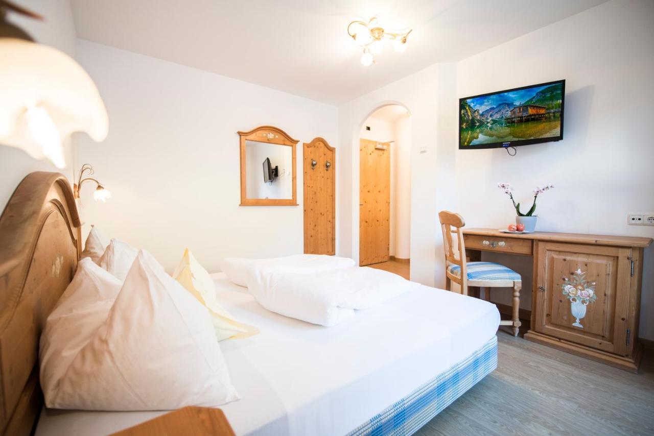 Turmhotel Gschwendt Planca di Sopra Екстериор снимка