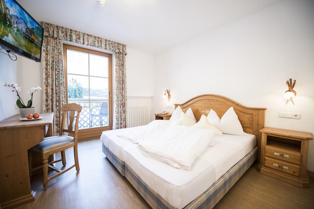 Turmhotel Gschwendt Planca di Sopra Екстериор снимка