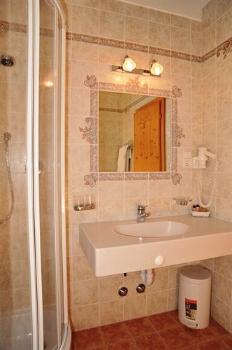 Turmhotel Gschwendt Planca di Sopra Екстериор снимка