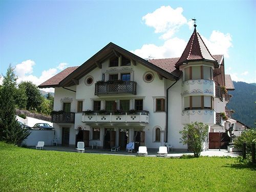 Turmhotel Gschwendt Planca di Sopra Екстериор снимка